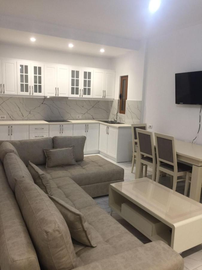 Apartment Ermona Resuli Ksamil Buitenkant foto